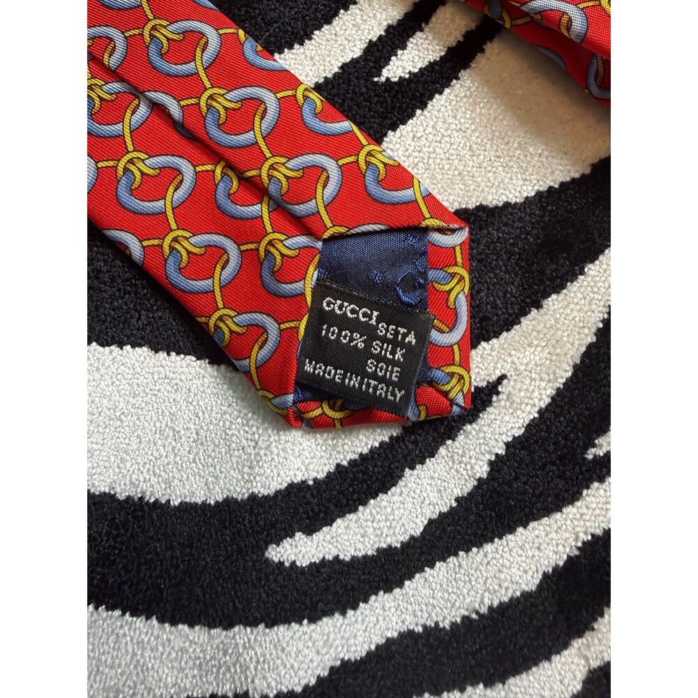 Vintage Gucci 100% Silk Tie Red Blue Gold Chain Equestrian Print Made in Italy - Picture 2 of 8